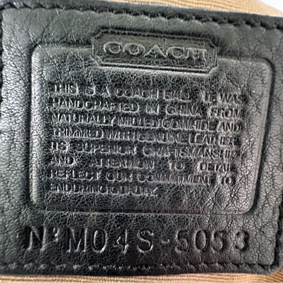 Coach Hamptons Vintage Pebbled Leather Hobo Bag - Picture 13 of 13